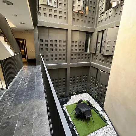 Center Confort 7 * Sevilla